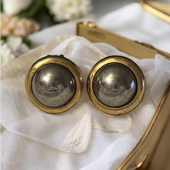 VINTAGE GJD Ginnie Johansen Silver & Gold Tone Stud Clip Earrings 80's Jewelry - Picture 3 of 3